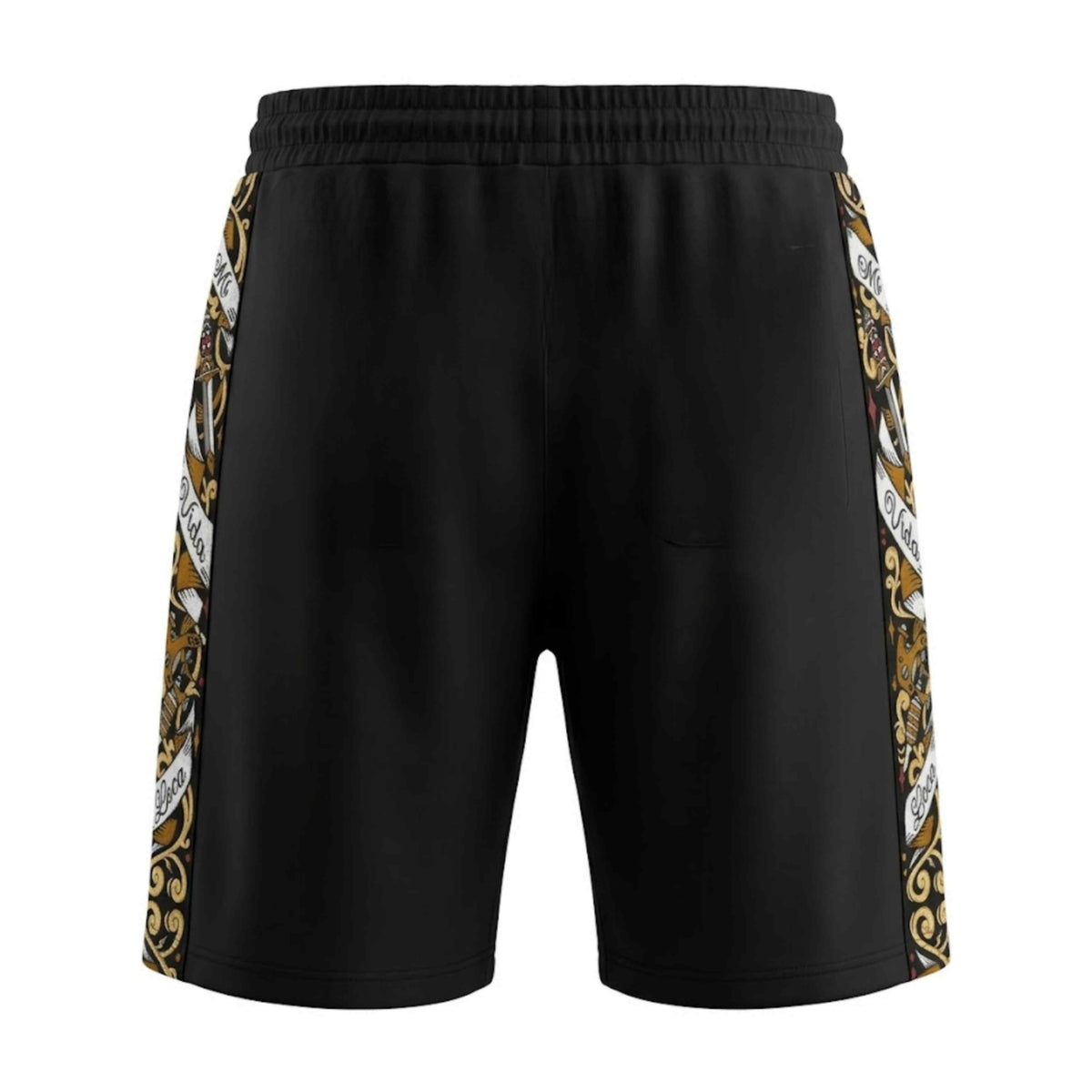 Achterkant van de zwarte Savage ornate korte broek met sierlijke zijbanden op witte achtergrond